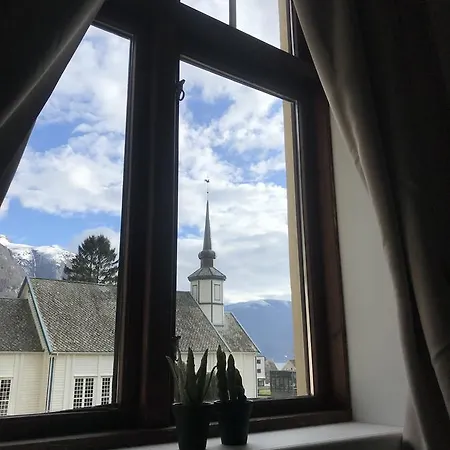 Vendégház Valldal Gjestgiveri *